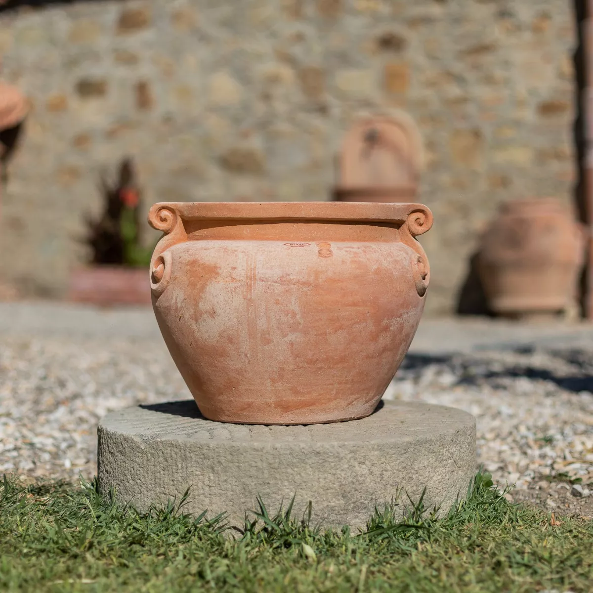 Terakotová římská váza
